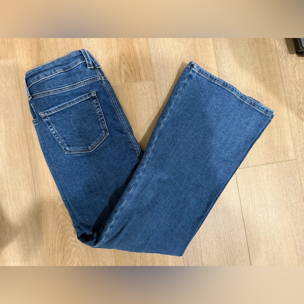 LC Lauren Conrad Super High Waisted Flare Jeans size 8